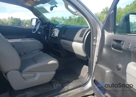 2012 Toyota Tundra Grade 5.7L V8 из США, поврежденный, VIN 5TFKW5F10CX005330